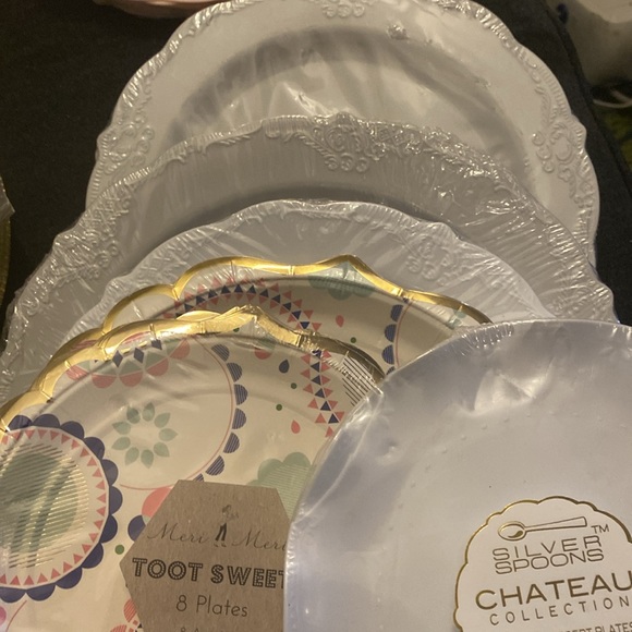 New in original packaging Meri Meri and more party plates - Picture 7 of 7